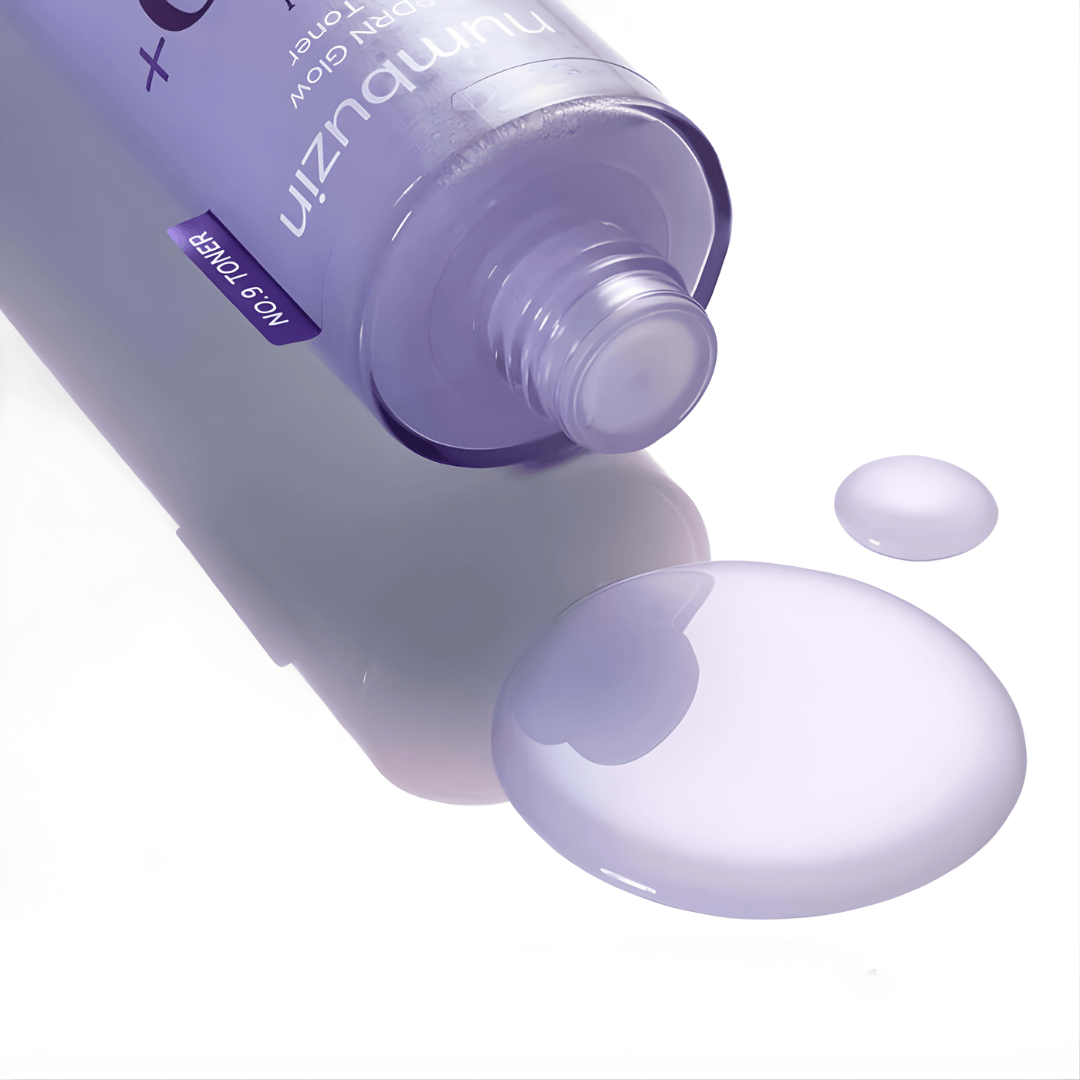 No.9 NAD PDRN Glow Boosting Toner Numbuzin mejora firmeza y luminosidad con uso continuo.