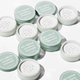 Polvo traslúcido Innisfree No Sebum, textura ligera que unifica tono y controla brillo.