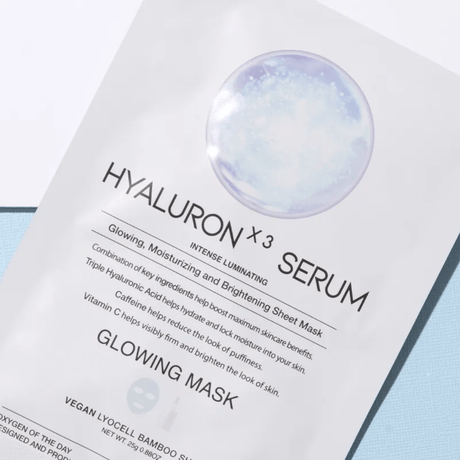 Triple Hyaluronic Acid Glowing Mask que aporta luminosidad, suavidad y frescura al rostro.