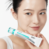Anua PDRN Hyaluronic Acid 100 Moisturizing Cream fortalece la barrera cutánea y suaviza.