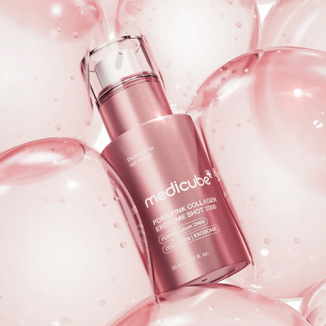 PDRN Pink Exosome Shot Serum 2000 de Medicube revitaliza piel fatigada con antioxidantes y exosomas.