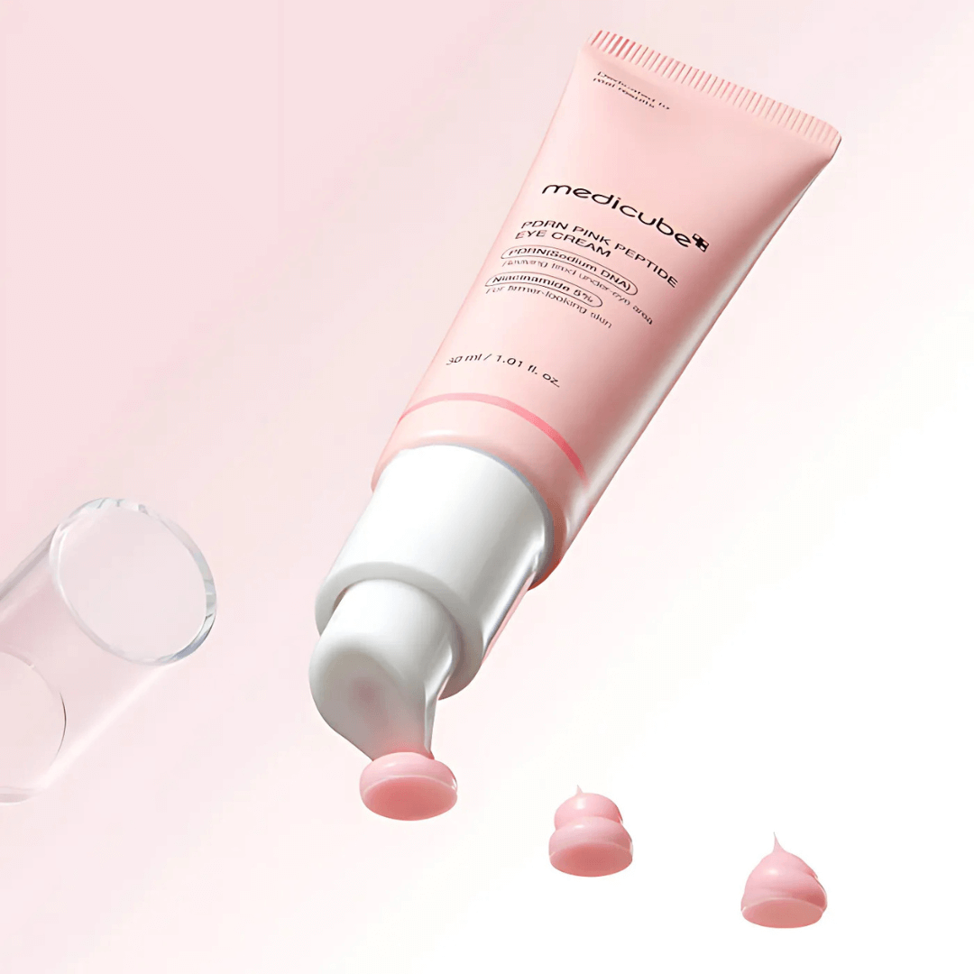Medicube PDRN Pink Peptide Eye Serum reduce bolsas y mejora tono desigual.
