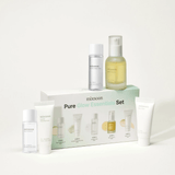 Set de skincare coreano con productos hidratantes y revitalizantes que ayudan a conseguir un efecto glow natural.