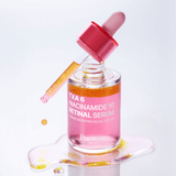 Sérum iluminador con TXA, niacinamida y retinal antiedad.
