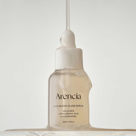 Rice Mucin Glow Serum de Arencia calma, nutre y aporta glow saludable a piel opaca.
