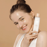 I’m From Rice Toner tonifica y equilibra la piel con extracto natural de arroz.