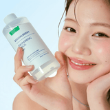 Swimming Pool Daily Facial Toner que exfolia suavemente sin irritar la piel.
