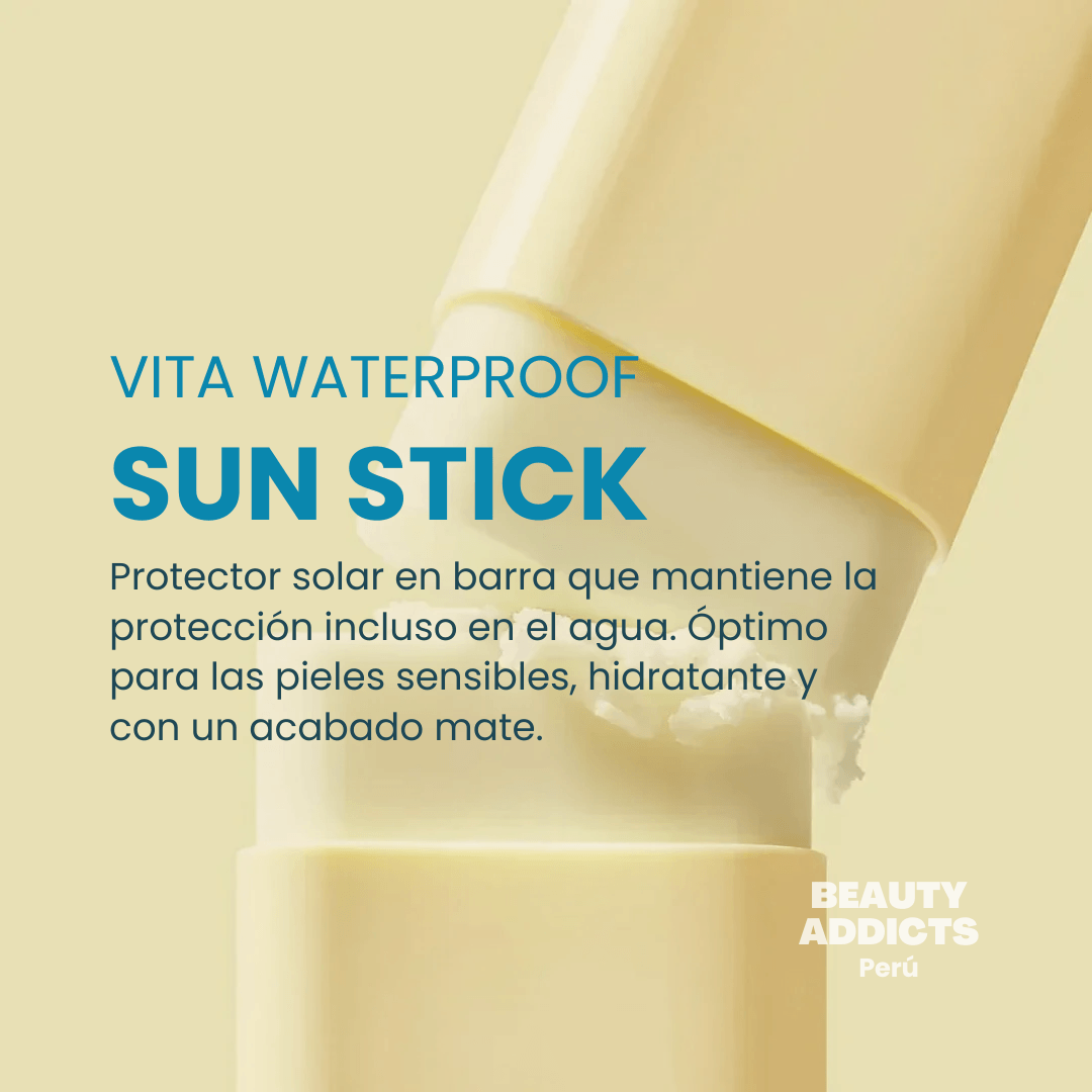 Protector solar en barra TOCOBO con fórmula waterproof, ideal para actividades al aire libre y para mantener la protección solar durante el día.