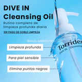 Limpiador al aceite que ayuda a remover exceso de sebo y residuos acumulados en los poros.