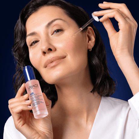 Tratamiento antiedad que ayuda a rellenar líneas finas y mejorar densidad cutánea.