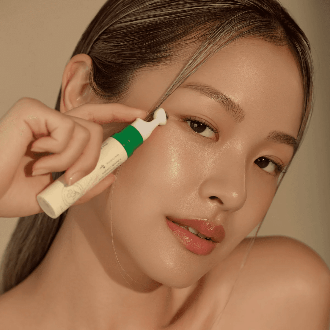 Vegan Collagen Eye Serum para ojos con aplicador metálico que reduce hinchazón y refresca de AXIS-Y.