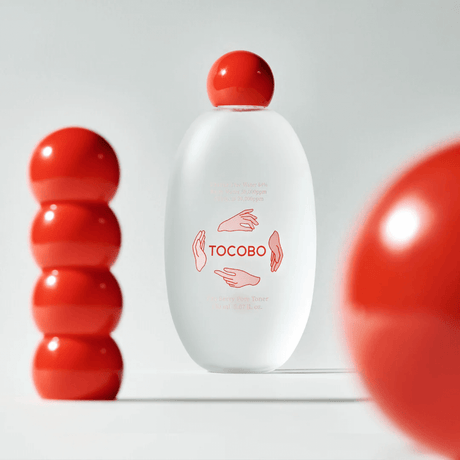 Tocobo Vita Berry Toner afina la textura y mejora la elasticidad con antioxidantes naturales.