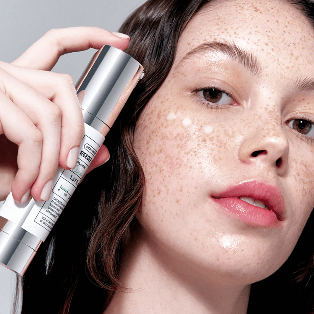 VT Reedle Shot 700 suaviza la textura y mejora la luminosidad facial.